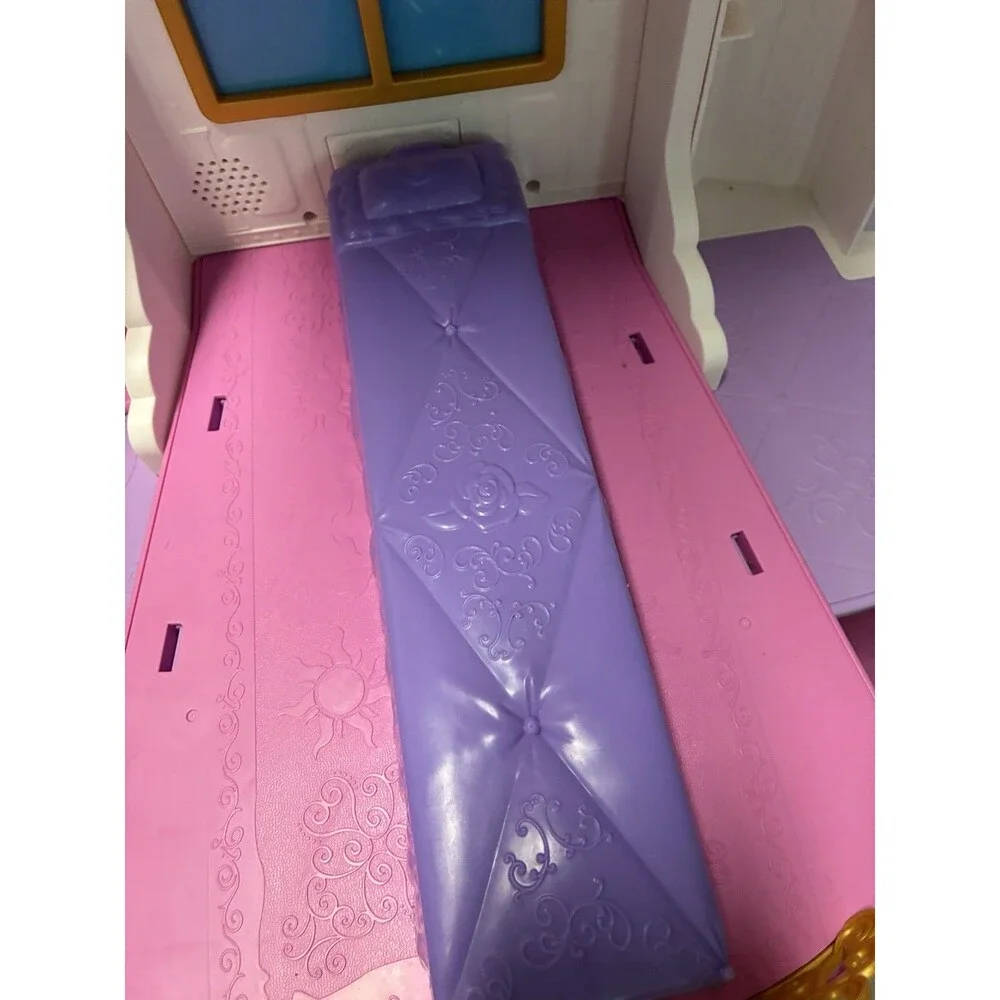 Disney Princess Ultimate Celebration Castle 4ft Hasbro Fireworks Music